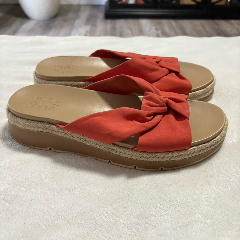 Naturalizer Dayana slide sandal in the Melon Sorbet color.